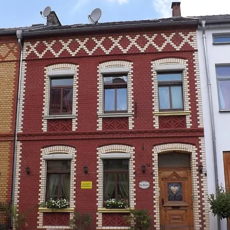 Boardinghouse Castell Guest house 2*