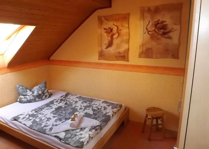 Boardinghouse Castell בית הארחה